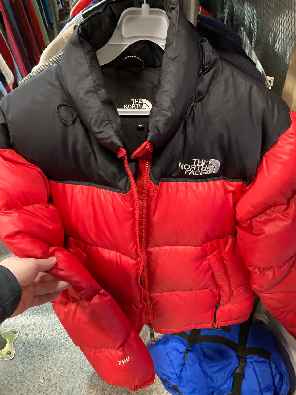 노스페이스700빨 레드 눕시 팔아요.