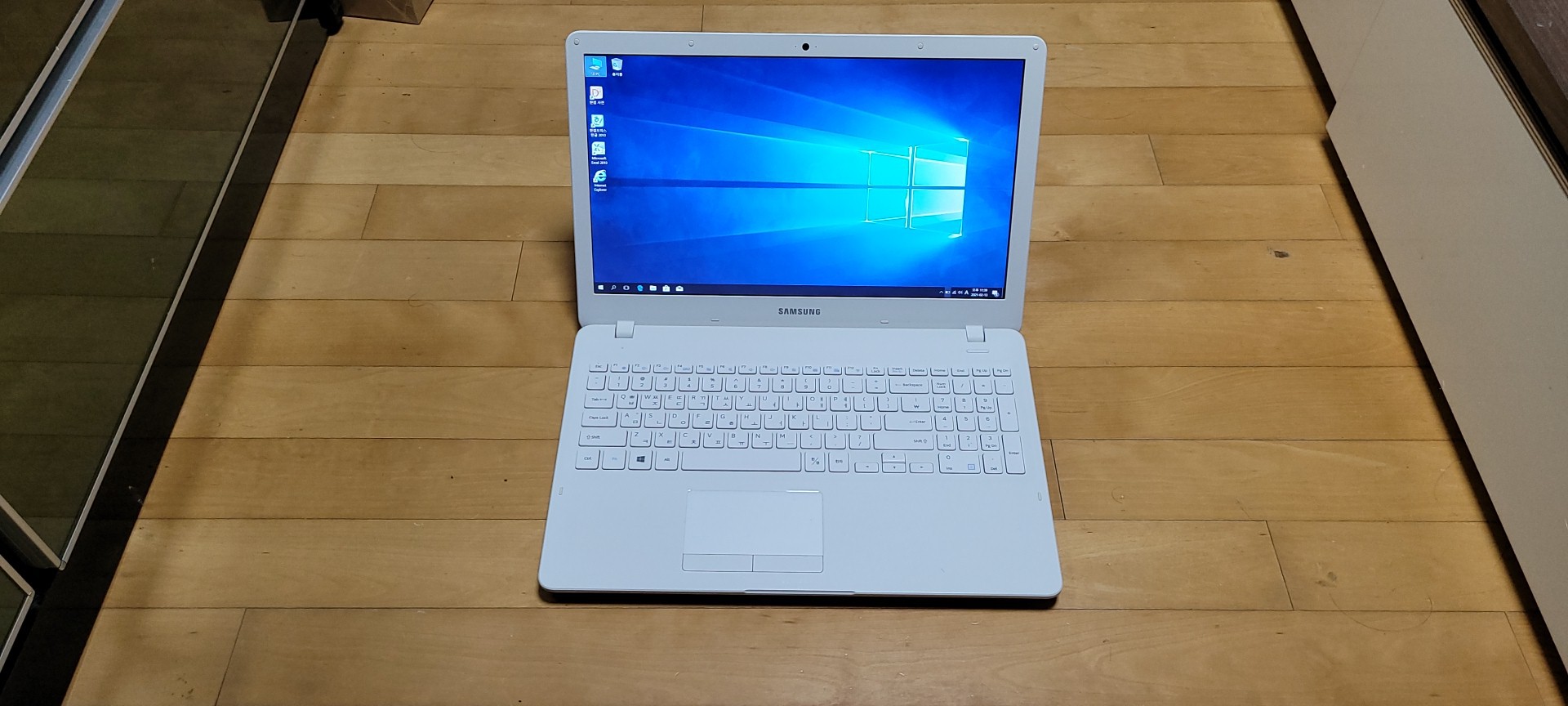 삼성 15인치 아티브북(5세대/ SSD/ 램8GB/ 윈10/ 엑셀)