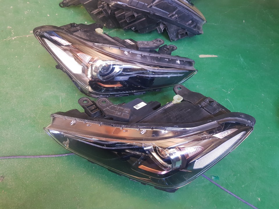 G70 스포츠 LED헤드램프 12핀 1대분