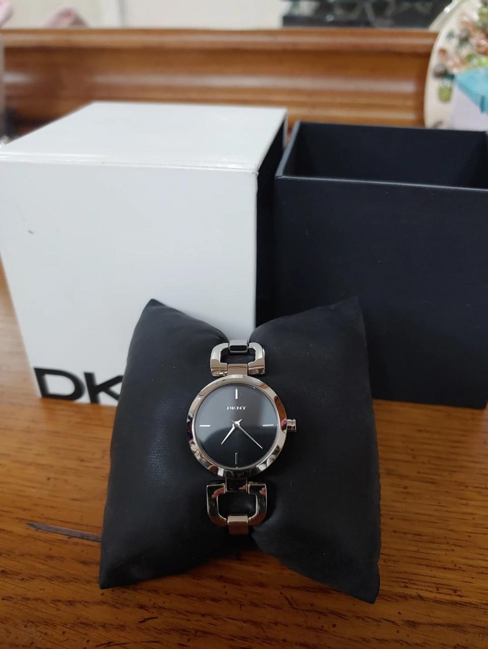 DKNY 여성시계(미사용)