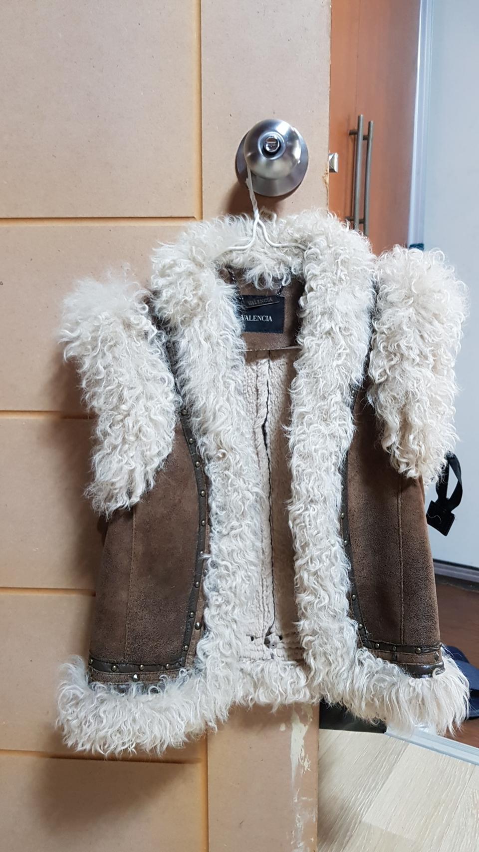 발렌시아양털조끼