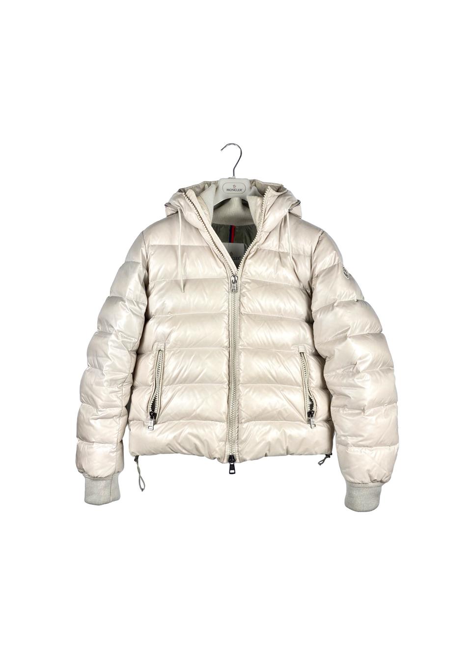 [판매완료] 몽클레어 오트밀 베이지 다운 패딩 점퍼