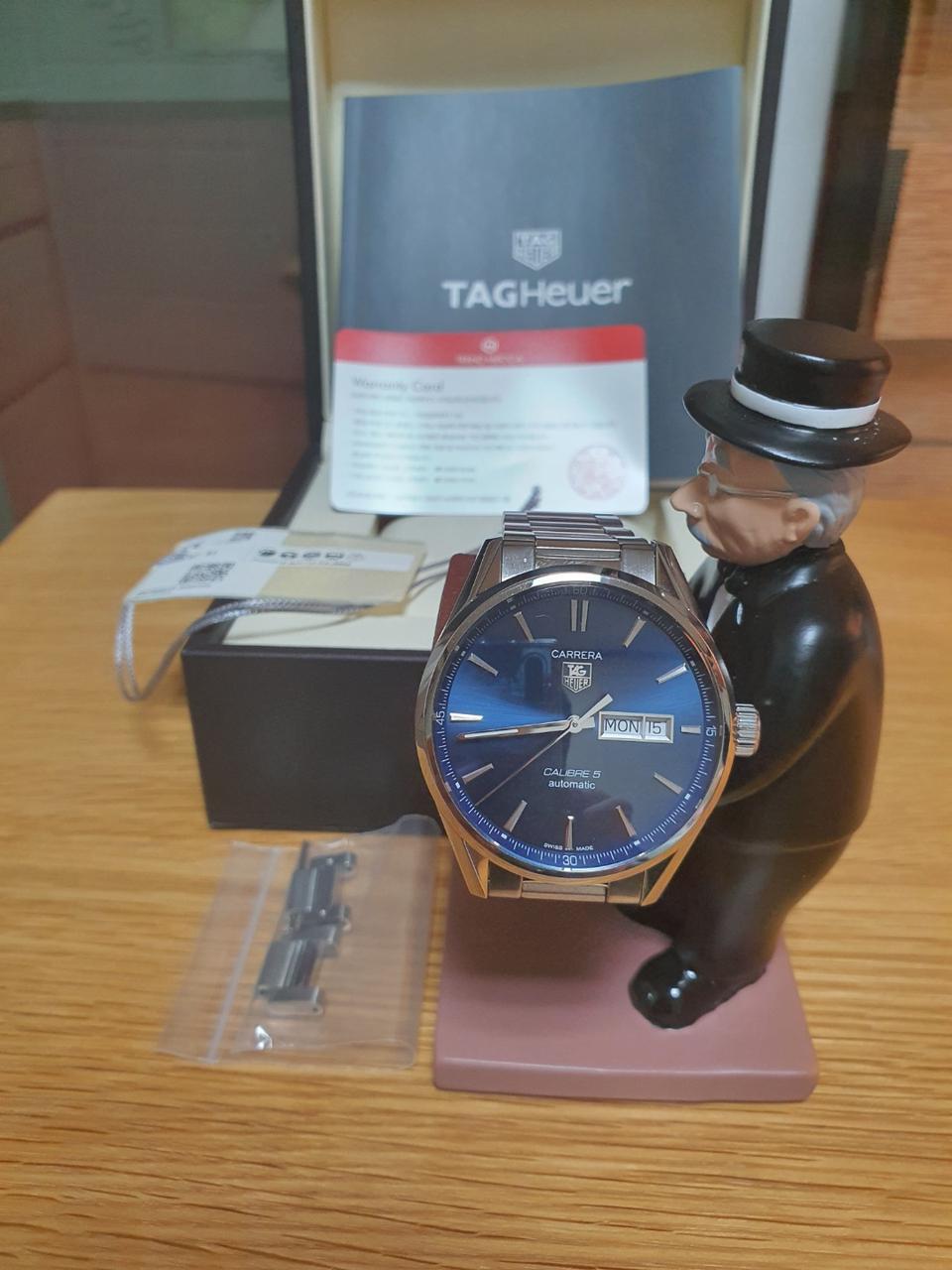 태그호이어 까레라 칼리버5 데이데이트 청판