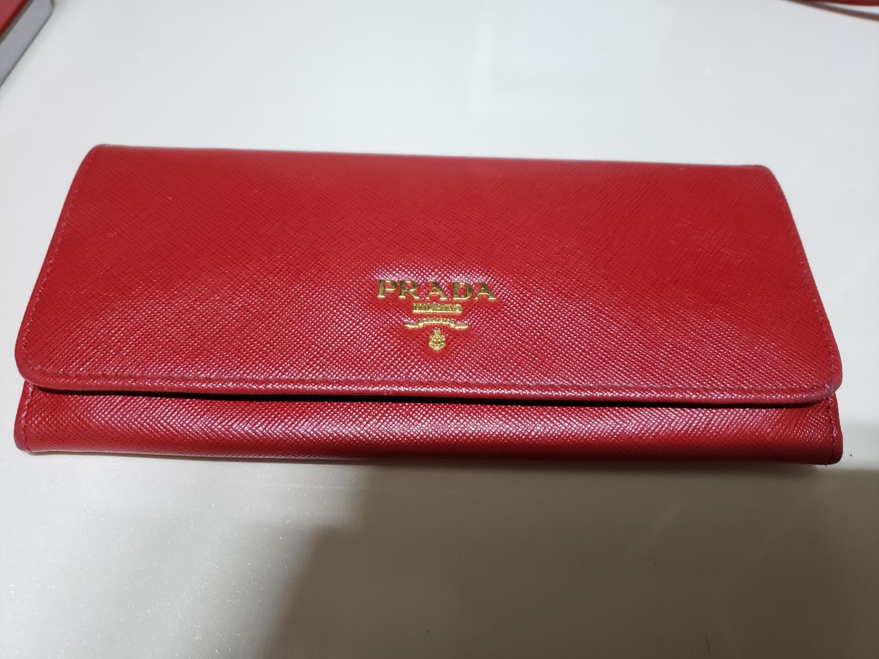 프라다 장지갑