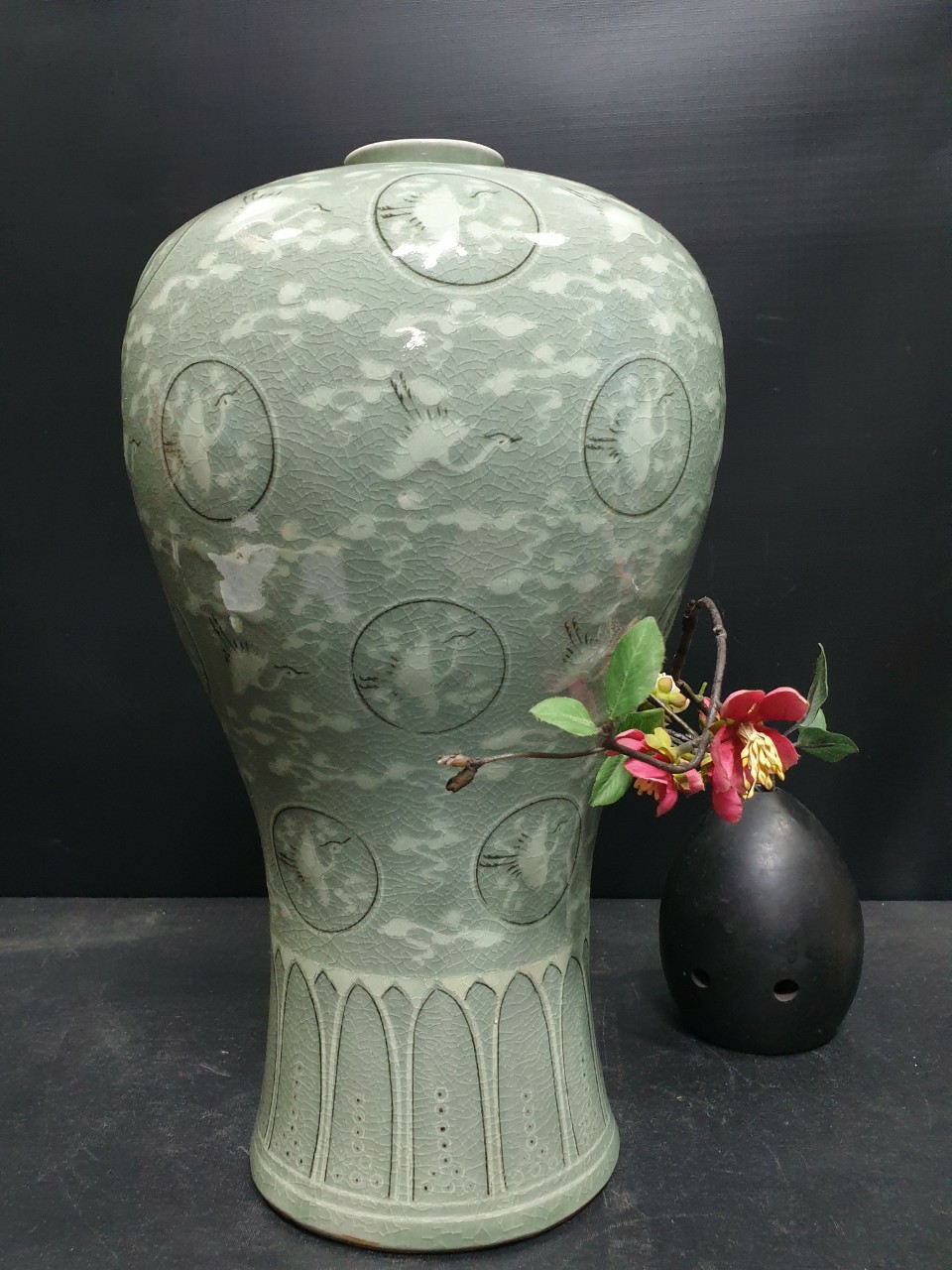 청자상감운학도자기