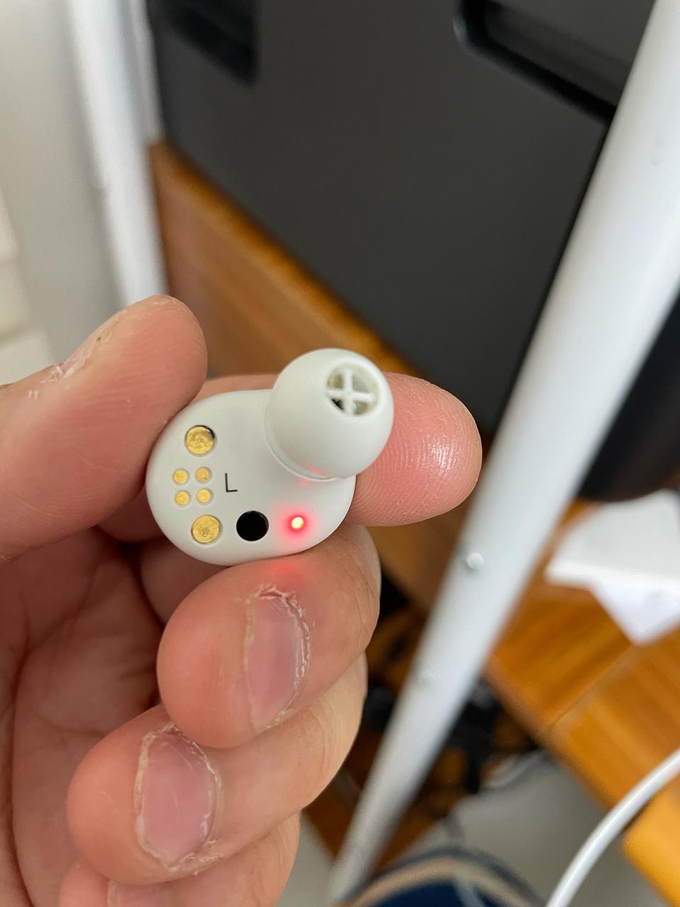 젠하이저 모멘텀 트루와이어리스2 왼쪽 + 충전케이스