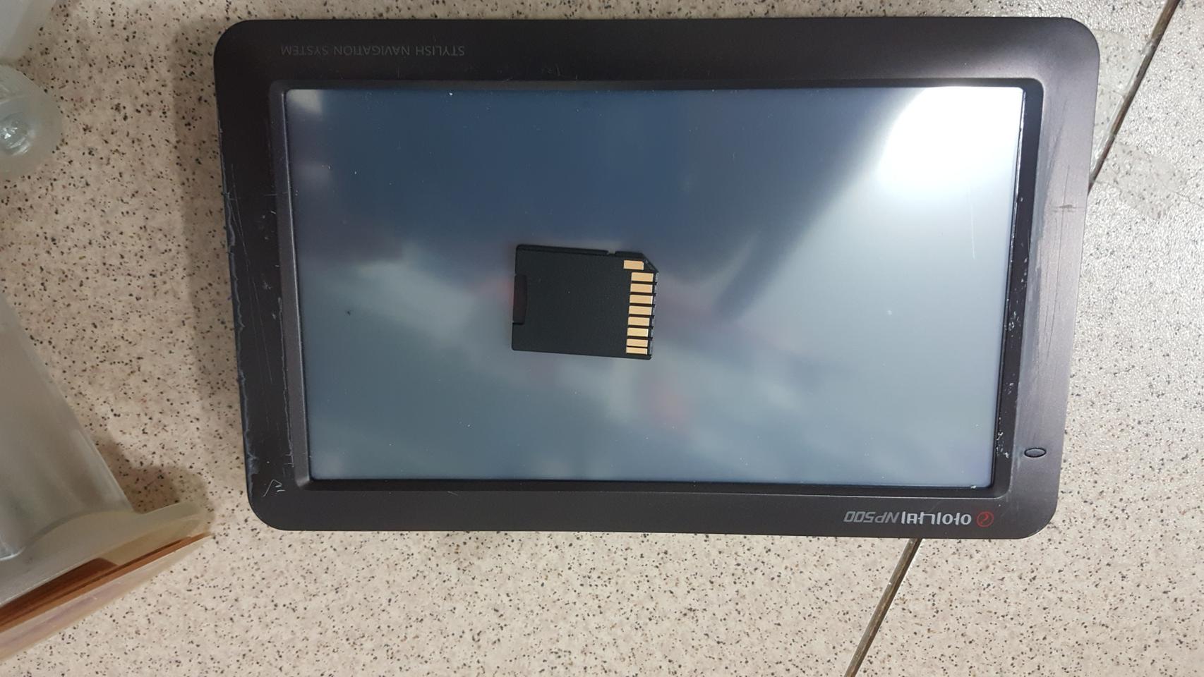 아이나비 np500 전원선 없어요. 스크레치 O