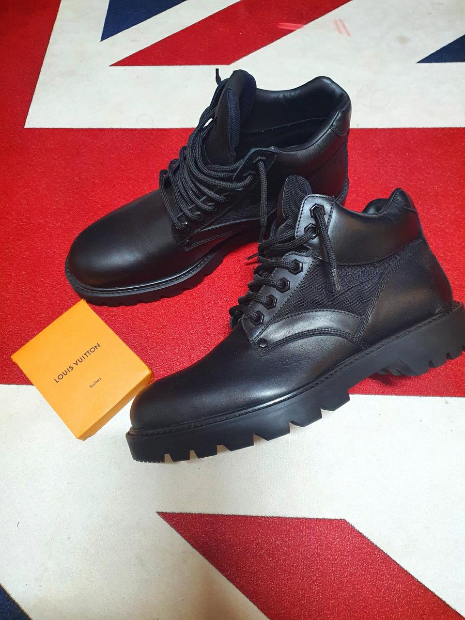 (정품)루이비통 한정 워커