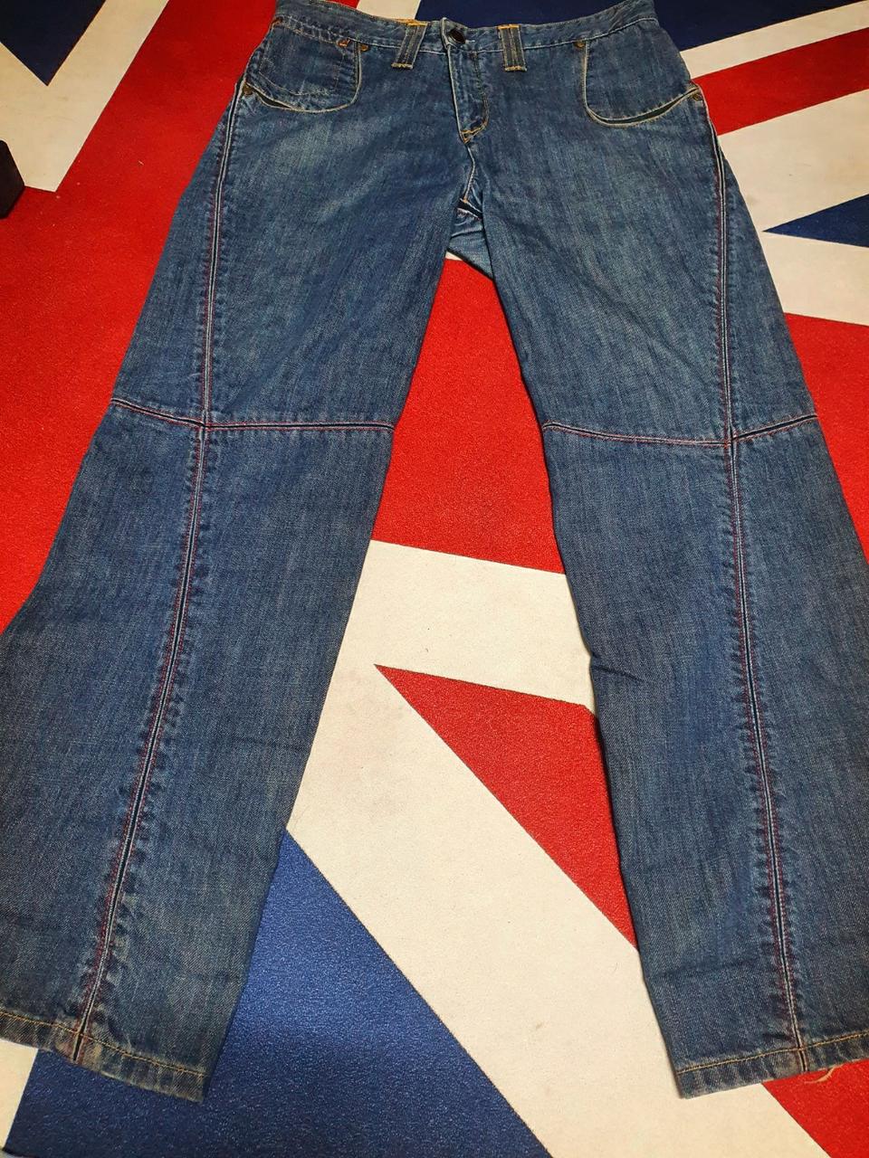 리바이스 유럽 한정 절개 엔지니어드진