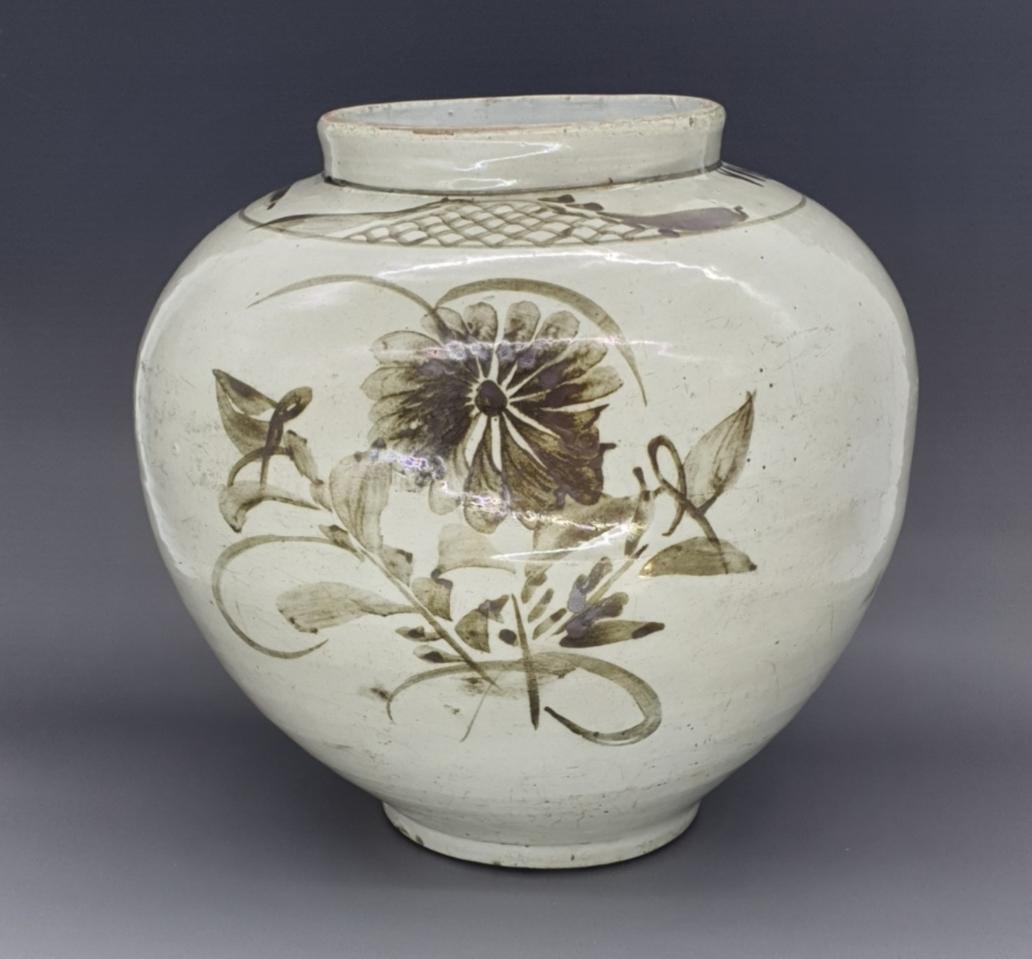 조선시대 백자철화 해주가마 초화문 대호(진품보증 확실함)