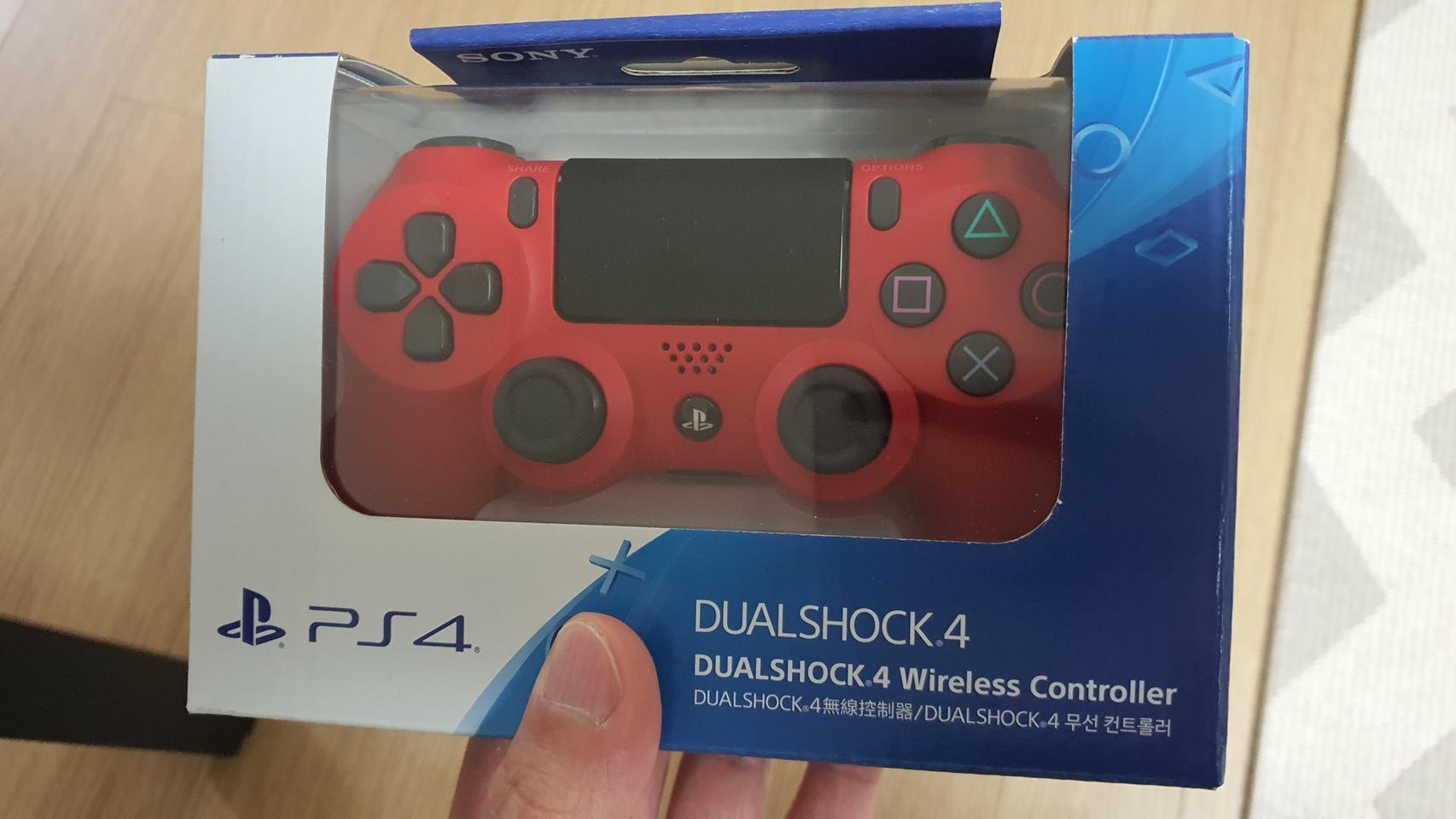 [n14687245님 결제용] PS4 듀얼쇼크4 새제품 신형 마그마레드