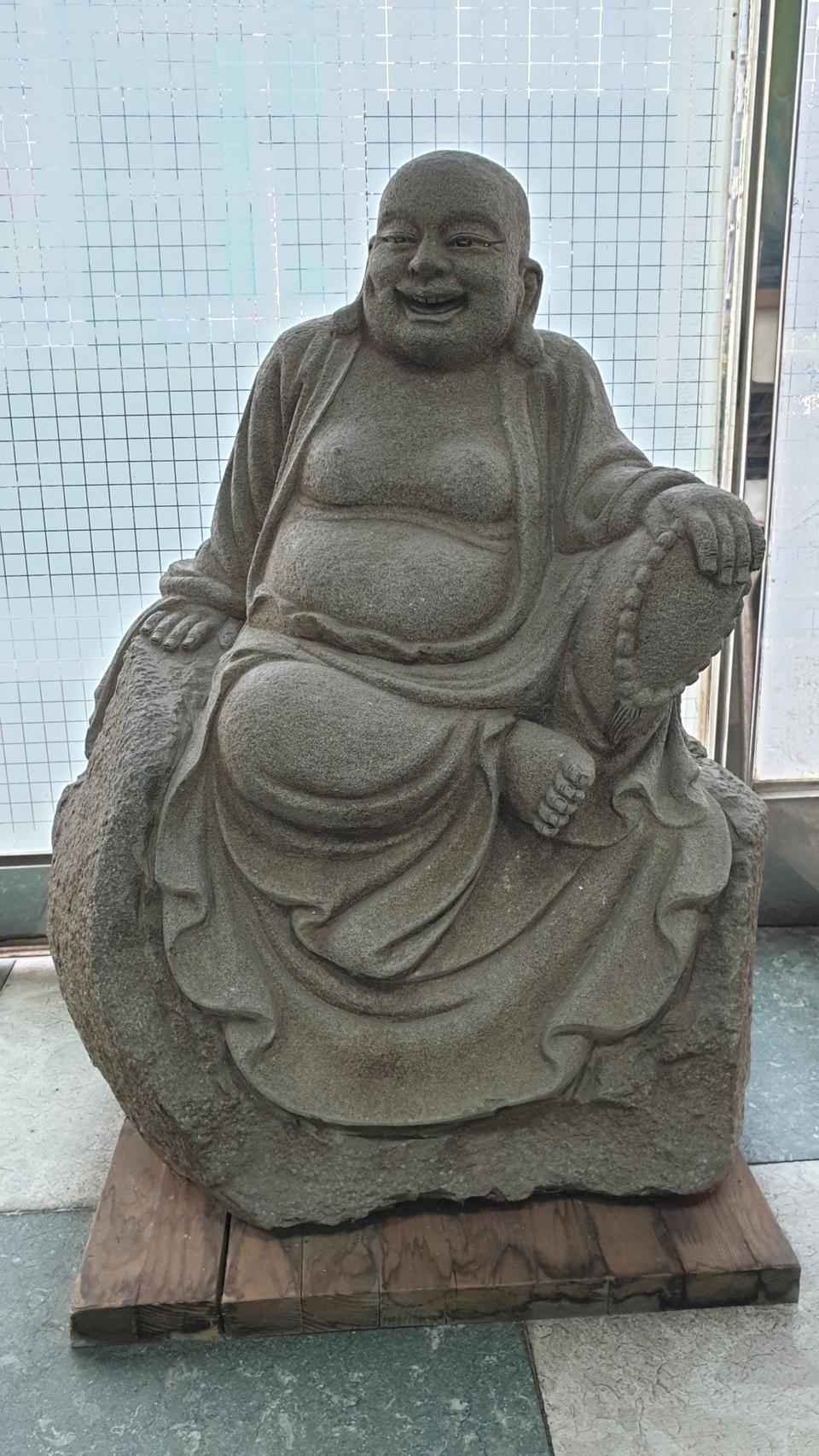 ●달마상 돌조각품