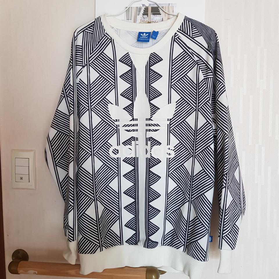 아디다스맨투맨