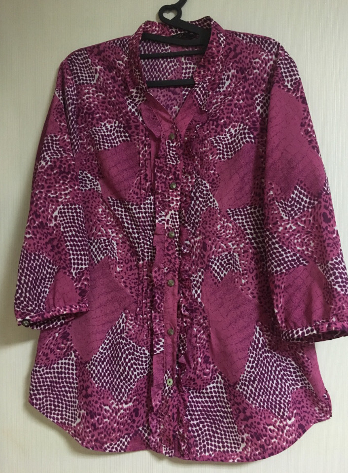 PAT 자주색 브이넥 블라우스