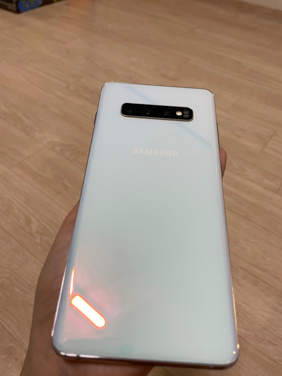 갤럭시S10+ 랑 버즈플박스