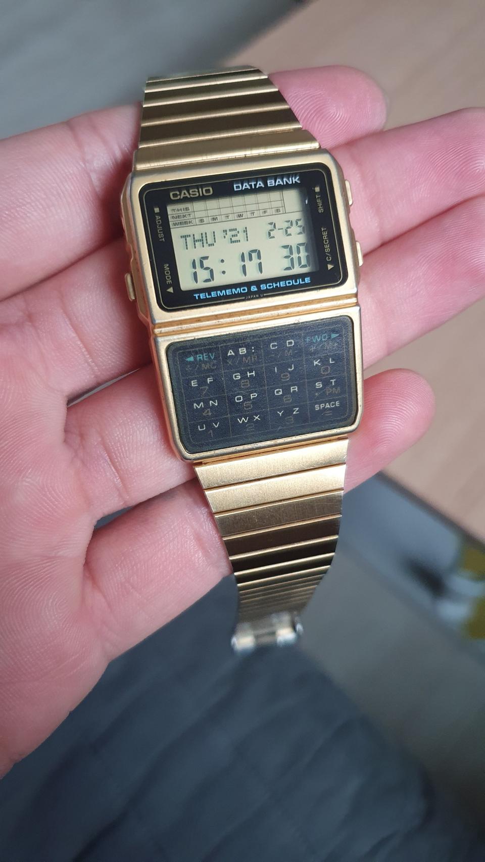 카시오 데이터뱅크 구형