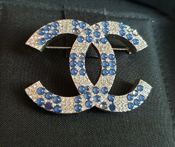 샤넬 브로치
