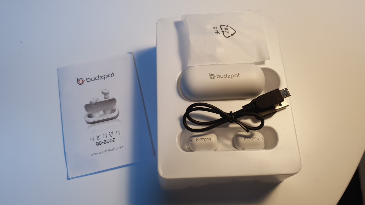 무선이어폰 블루투스 이어폰 버즈 *새상품*