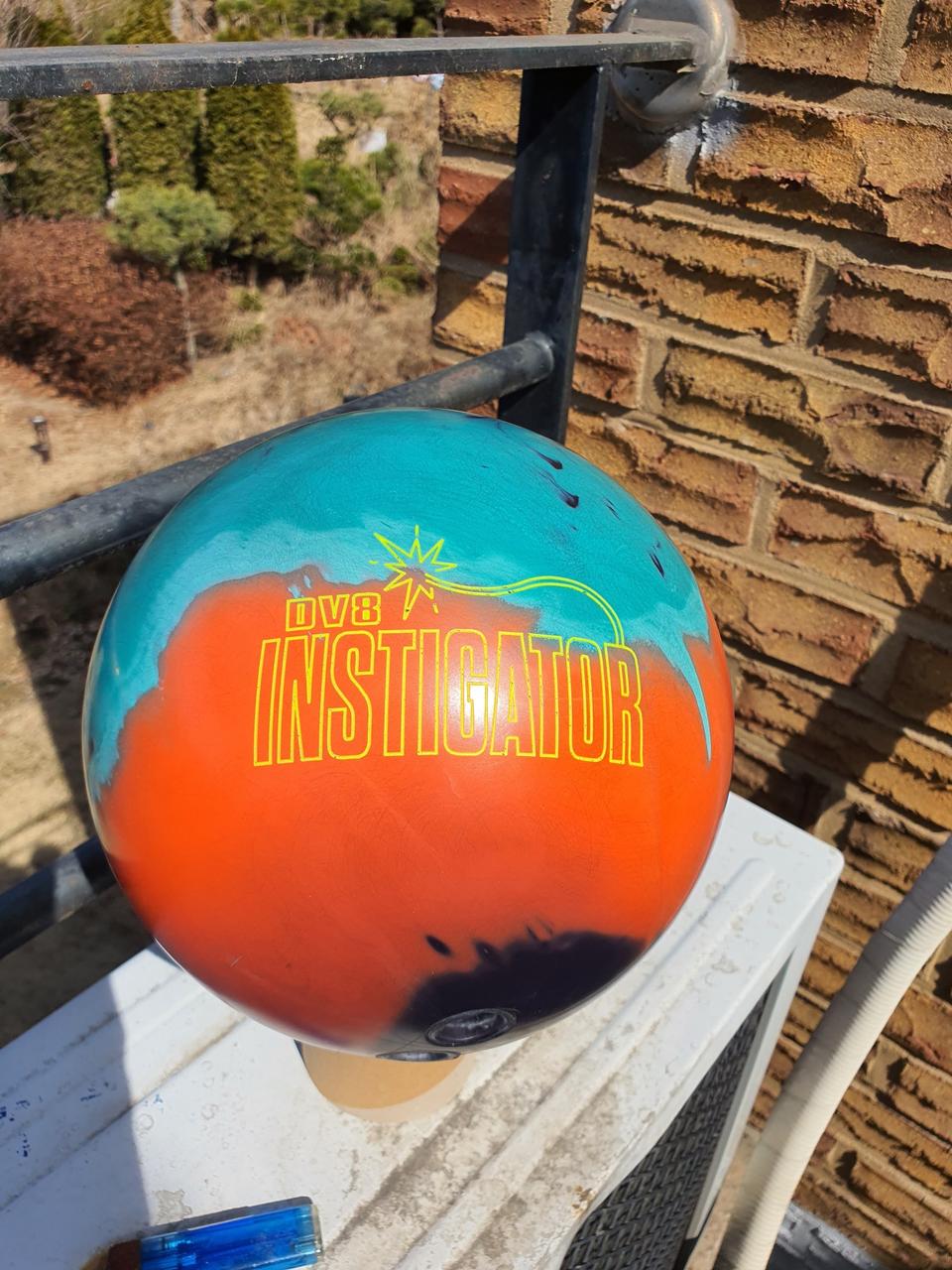 DV8 인스티게이터 팝니다(공인구,엄지X,시소백포함,택포)