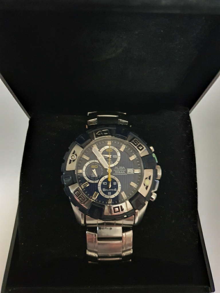 알바 세이코 시계 팝니다.