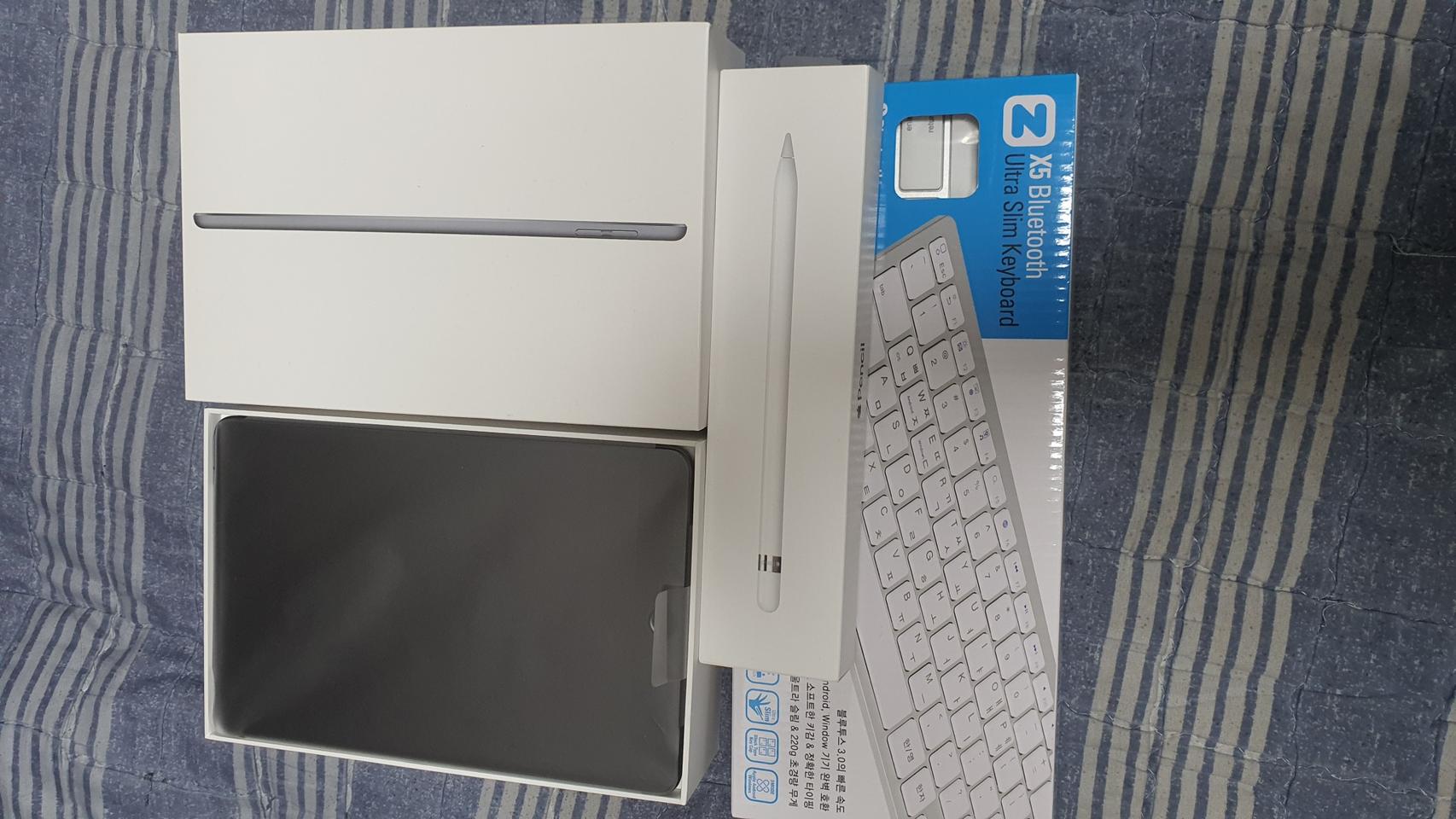 아이패드 미니5 256G 셀룰러+블루투스키보드 쌔거 미사용 급처합니당