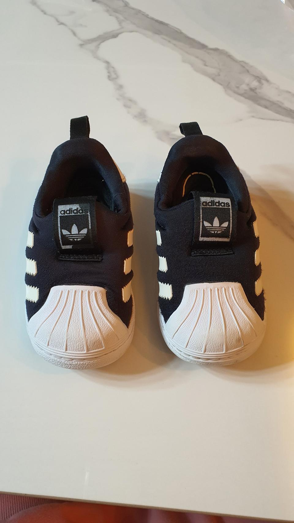 아디다스 아기 운동화 120