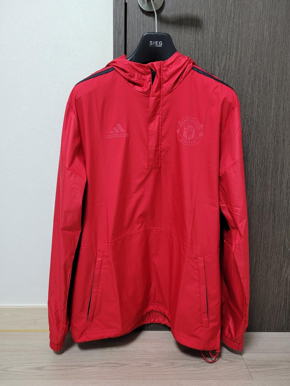 아디다스 맨유 바람막이 L사이즈