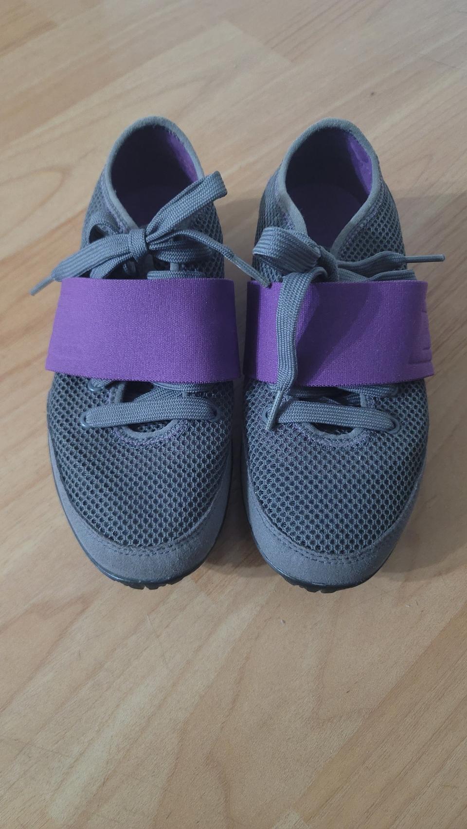 뉴발란스 런닝화