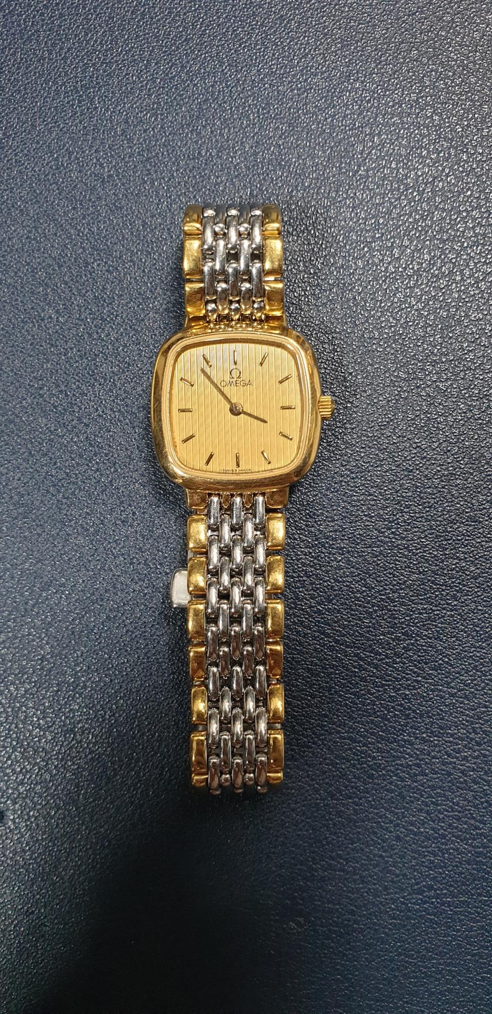 오메가 드빌 여성시계