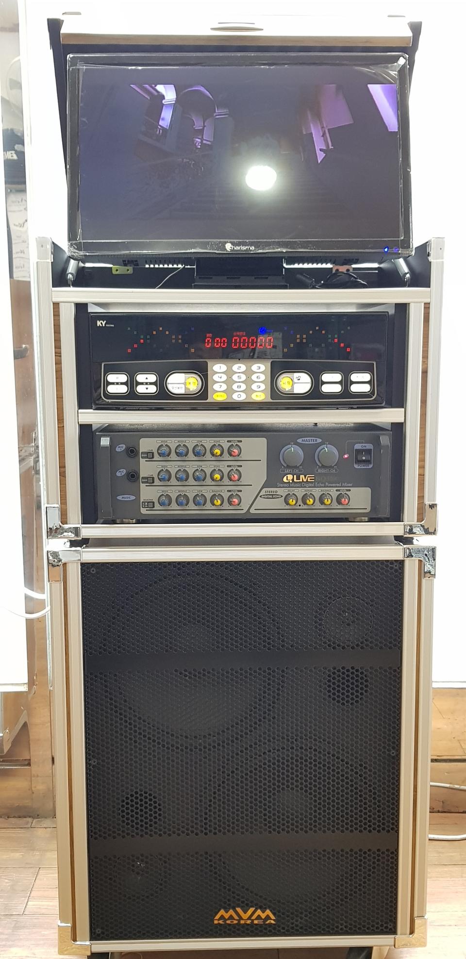 금영 반주기 앰프 스피커 노래방기계 무선마이크 일체형반주기 이동식노래방기