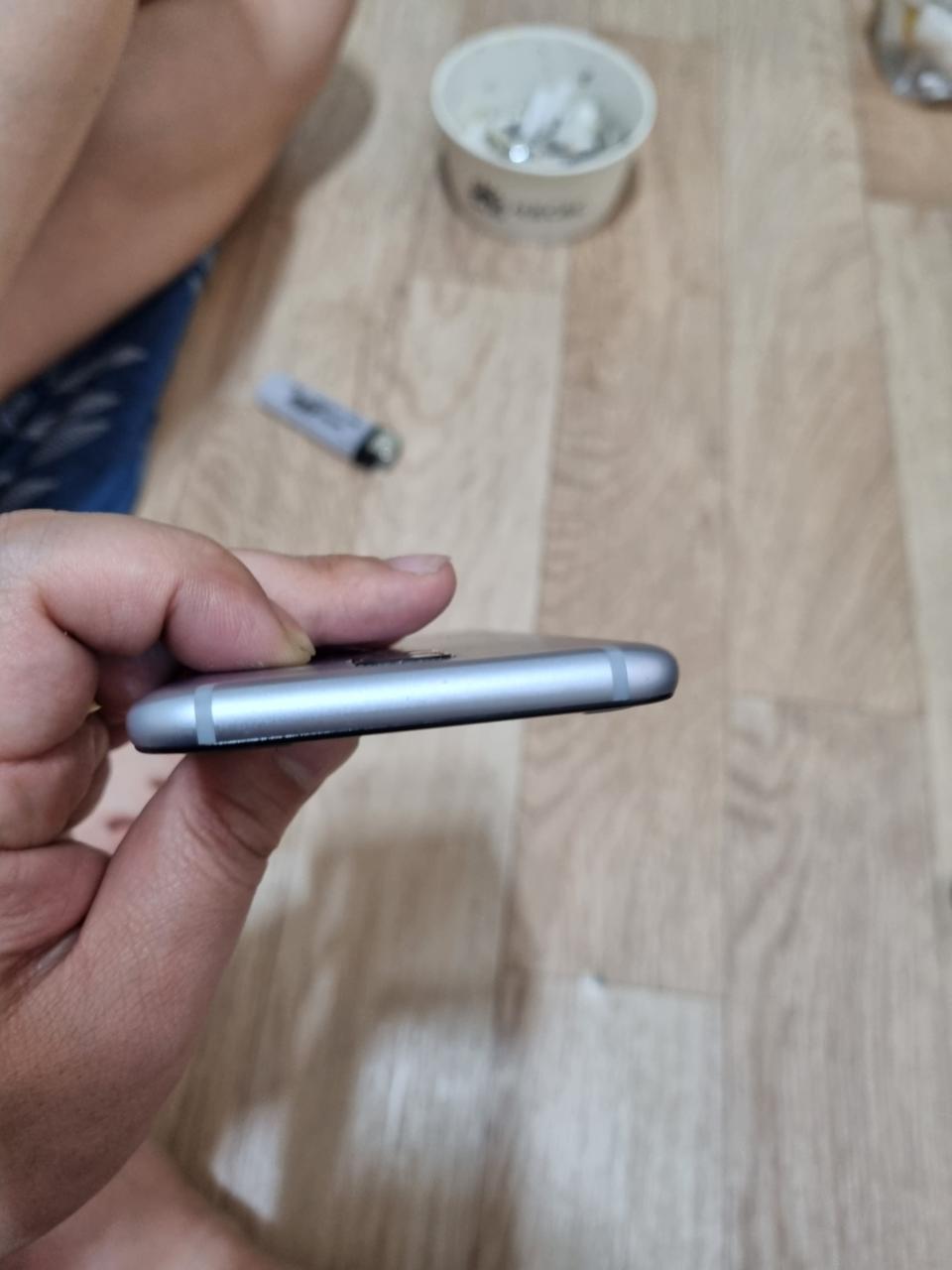 A6 (A600-N) 32기가 판매 합니다.. (가격 조정 가능)