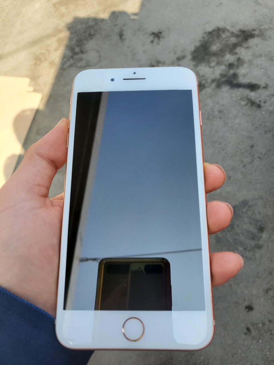 아이폰8+ 64GB 로즈골드 s급