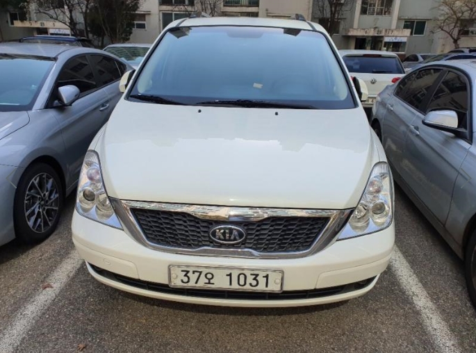 기아 카니발 R 9인승 디젤 리무진 프레지던트