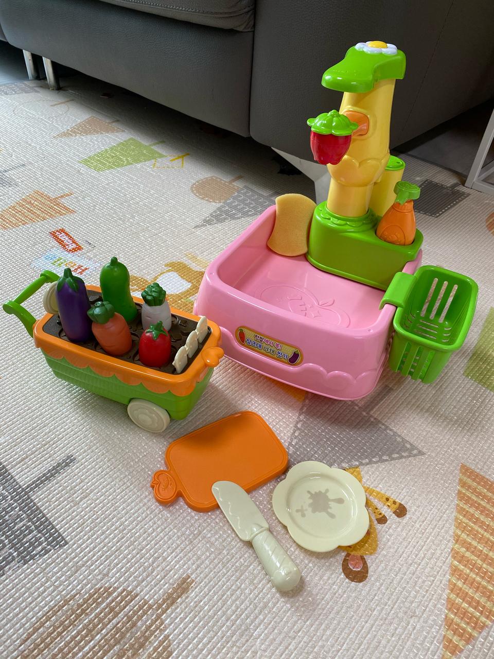 콩순이 싱크대 야채씻기