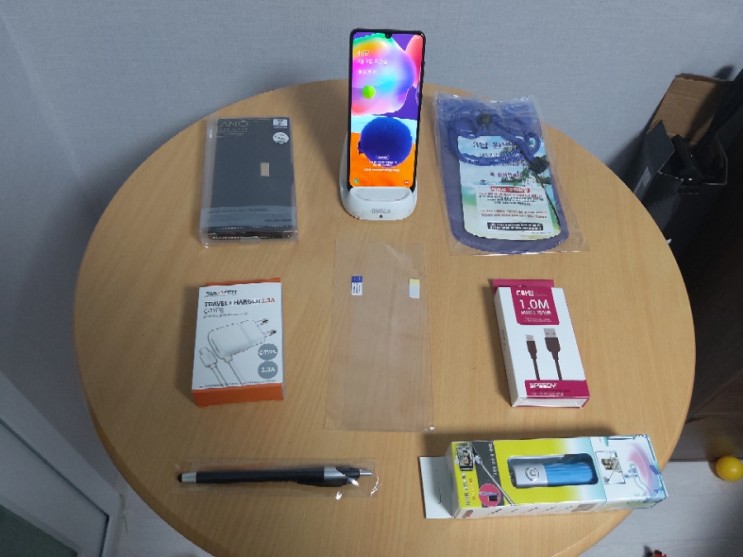 LGU+ 갤럭시A31 화이트 64기가 정상해지풀세트 판매합니다