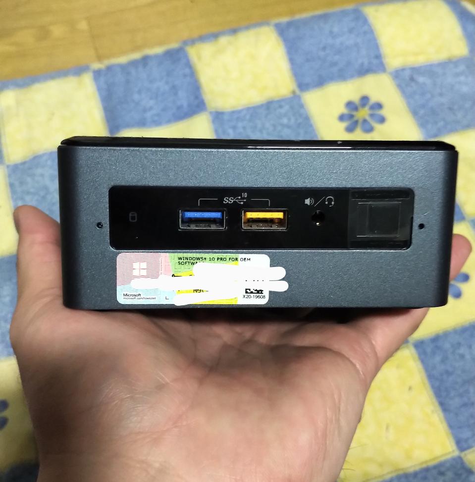 고성능 미니pc(nuc8i7beh)