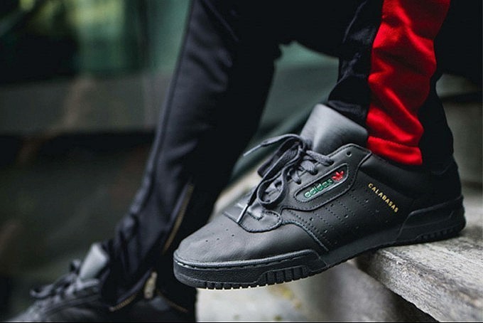 아디다스 이지 파워페이즈 칼라바사스