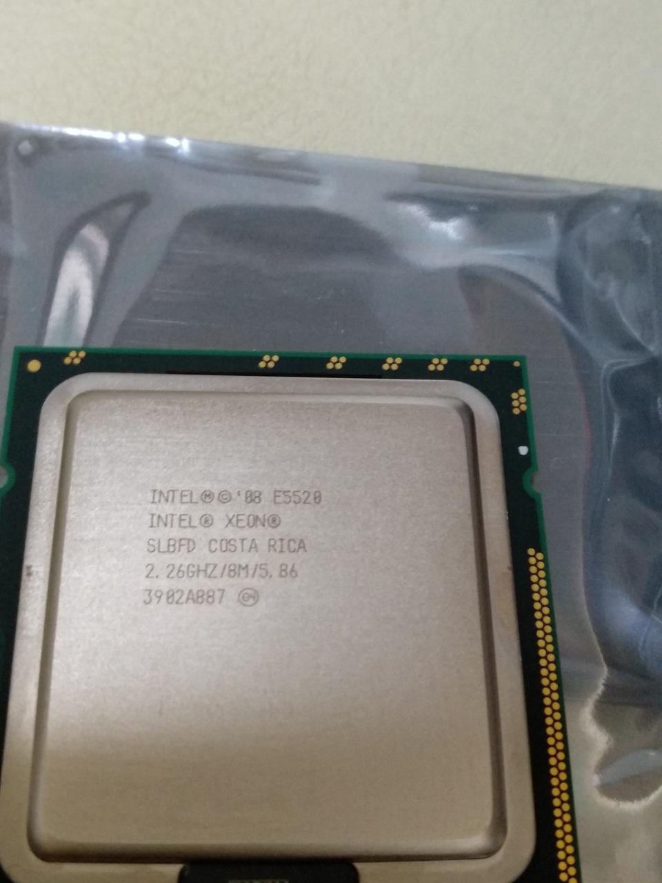 인텔 E5520 cpu 입니다.