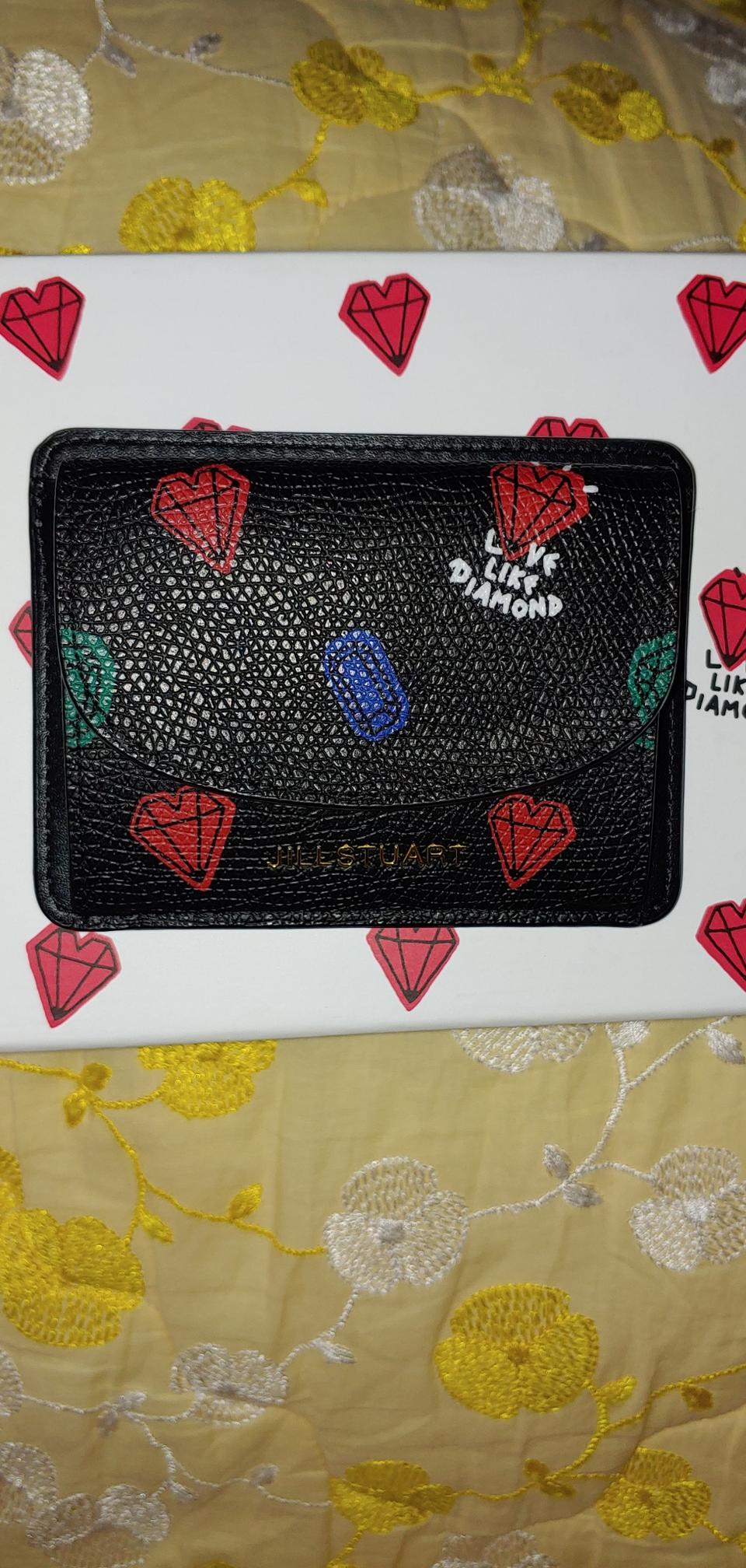 질스튜어트 지갑