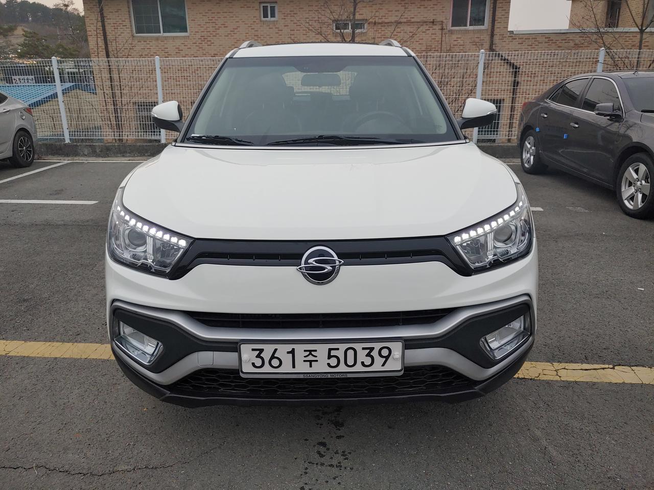 쌍용 티볼리 에어 5인승 디젤 1.6 2WD IX