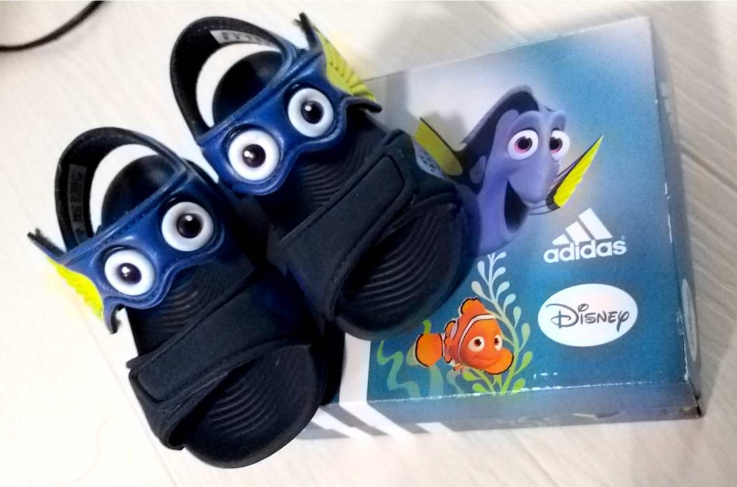 130(140) 정품 아디다스 샌들