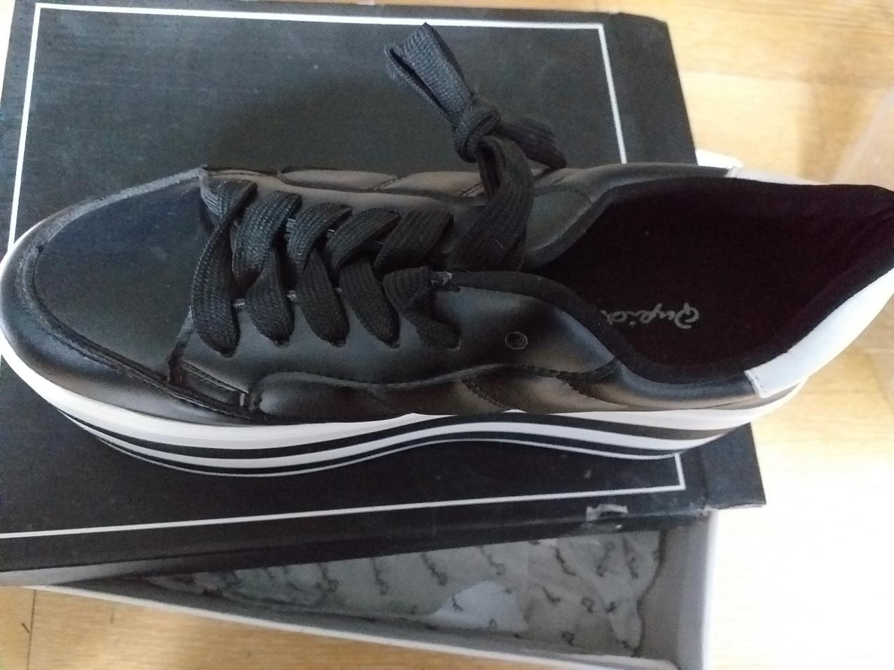 Qupid 플랫폼 스니커즈 새제품