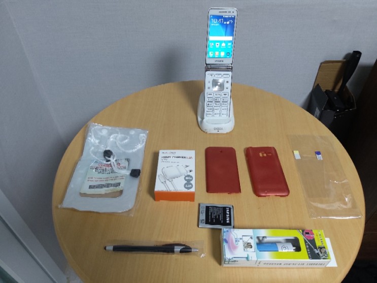 LGU+ 갤럭시스마트폴더폰 화이트 정상해지A급 판매합니다