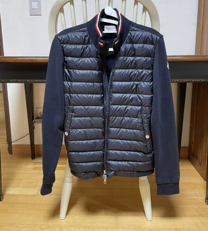 몽클레어 니트패딩 급쳐 !