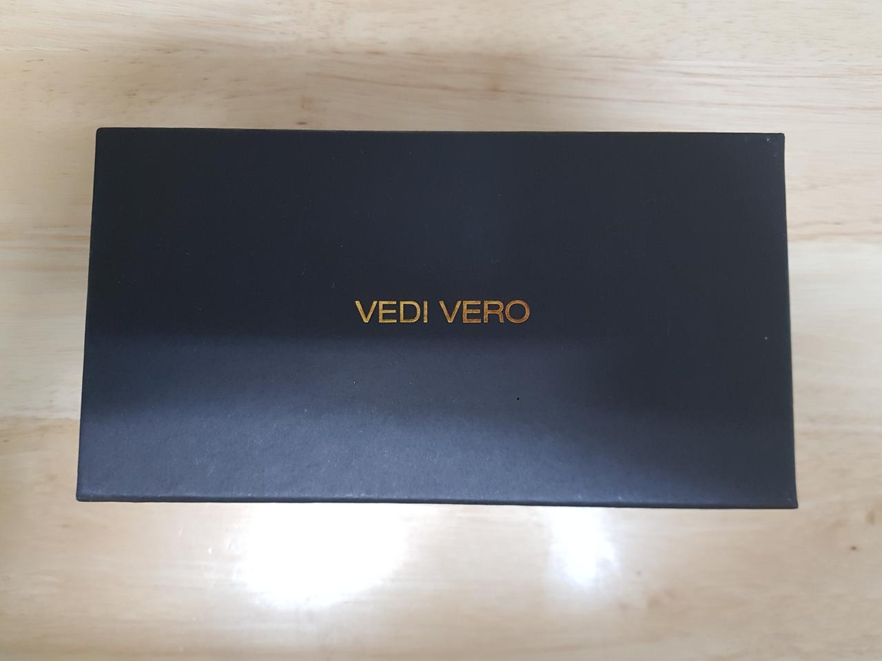 베디베로 선글라스 레이벤 톰포드 보잉 폴리스 생로랑 샤넬 지방시