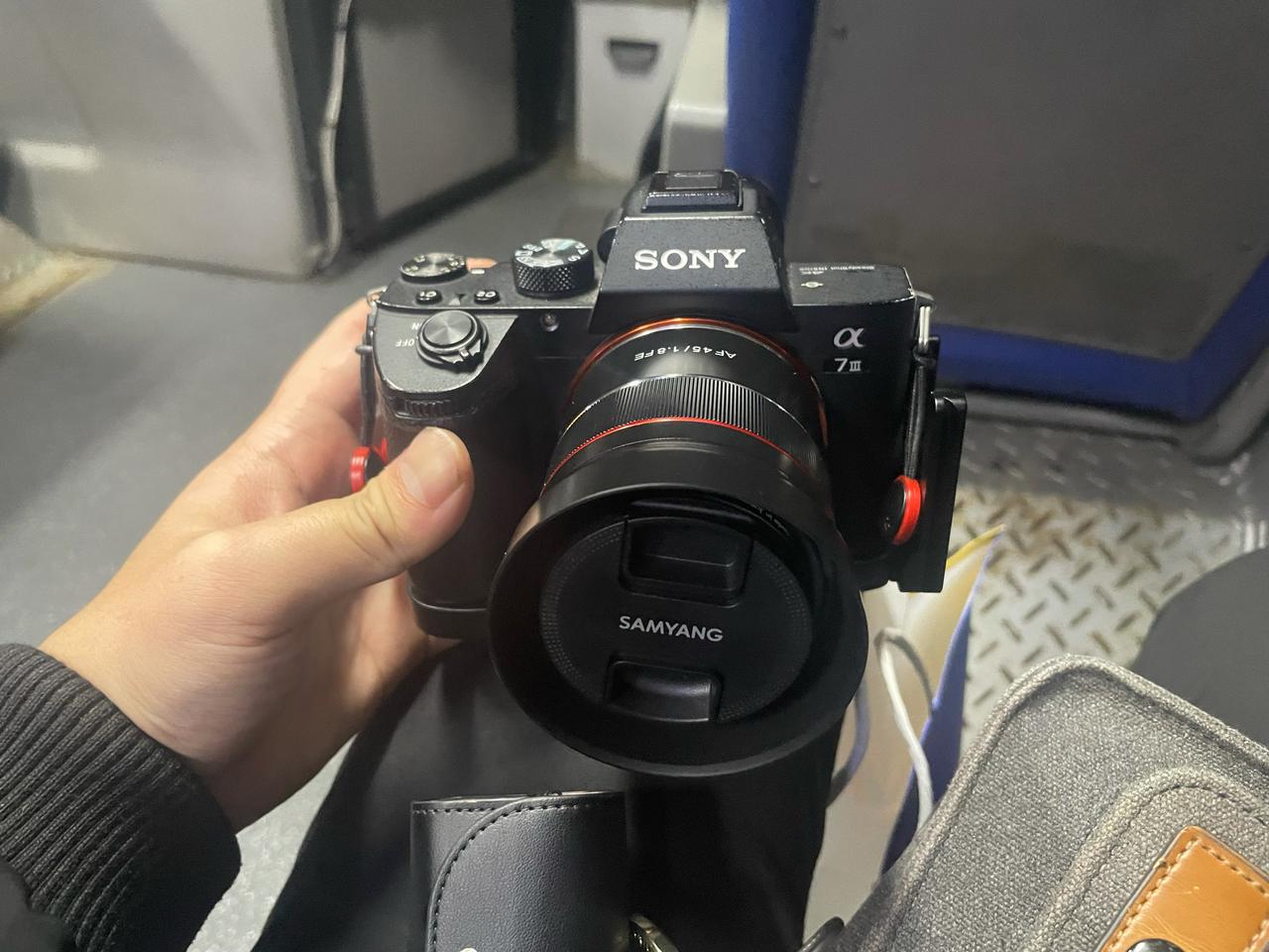 삼양 45mm f1.8 45.8