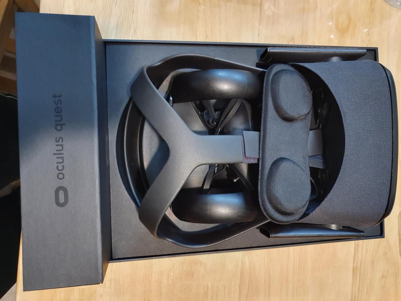 오큘러스 퀘스트 (유선/무선가능) 209,000원