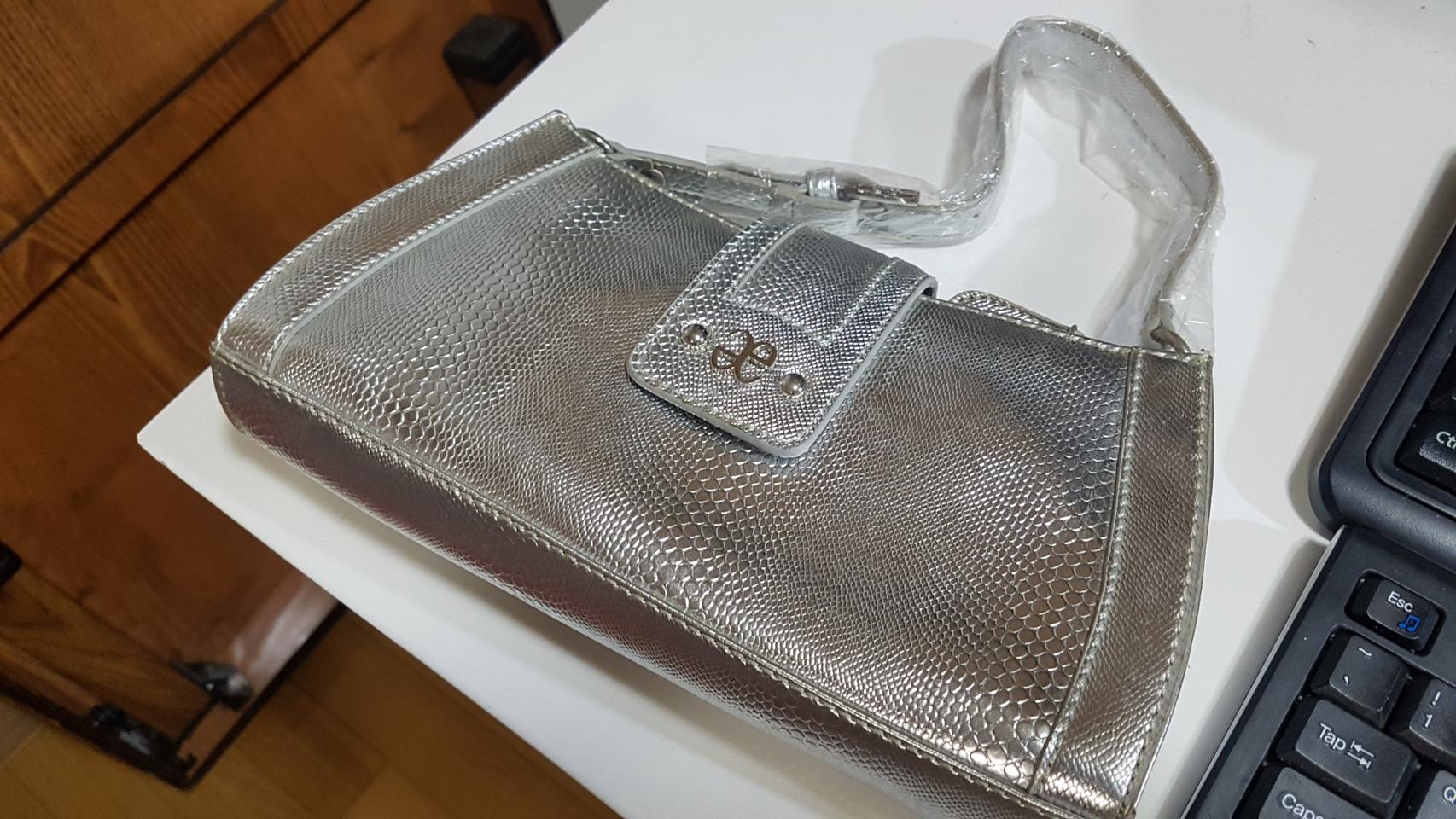 엘레강스 은회색 여성 손가방 판매합니다