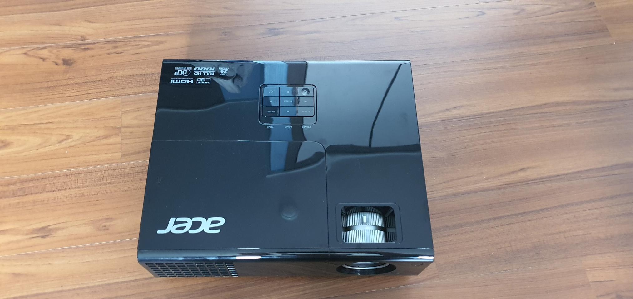 에이서 프로젝터 P1500 DLP