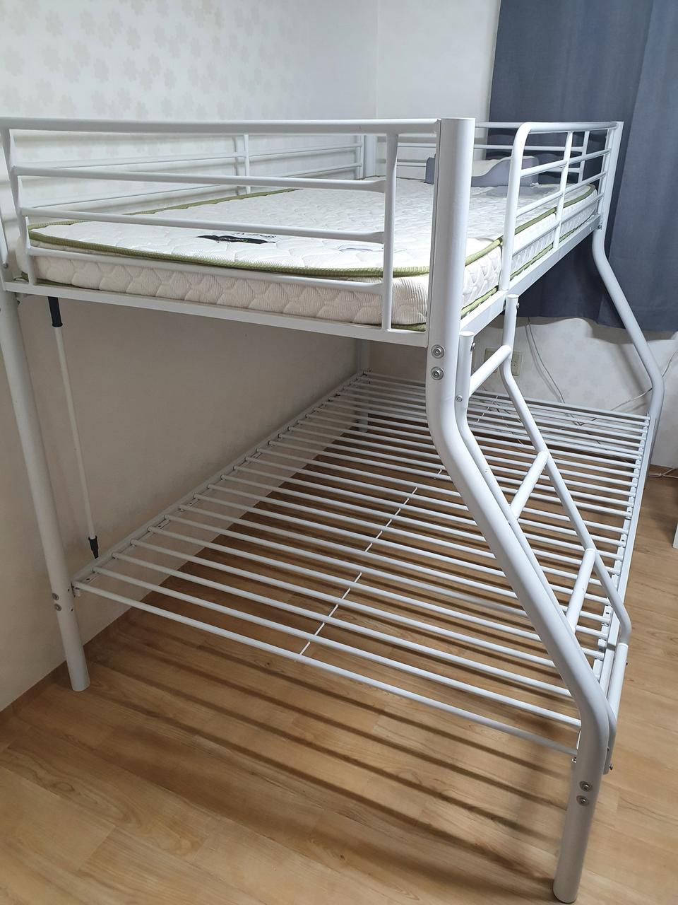 2층 침대 판매합니다.